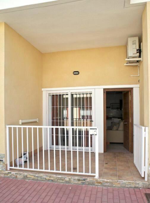 The Beach Is Close But Quiet And Not Noisy Casa Reformada Cerca De La Playa 산페드로델피나타르 외부 사진