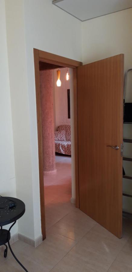The Beach Is Close But Quiet And Not Noisy Casa Reformada Cerca De La Playa 산페드로델피나타르 외부 사진